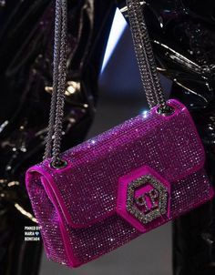 Rhinestone Purse, Hot Bags, Women's Bags By Style, Girly Bags, Neue Outfits, Fancy Bags, Purple Rhinestone