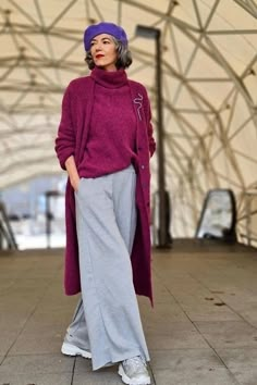 Mode Over 50, Midlife Fashion, Wide Legged Pants, Outfit Inspiration Women, Smart Casual Dress, Look Jean, Color Combinations For Clothes, Casual Chique, Advanced Style