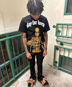 Drain Gang Outfit Men, Gangsta Fits Men, Birthday Outfit Black Men, Cheif Keef Fits, King Von Fits, Lucki Eck$ Fits, Lil Uzi Fits, Men Graduation Outfit, Prom Outfits For Guys