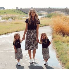 Change Of Seasons, Mom And Daughter Matching, Going Bald, Arm Day, Celebrity Kids, Mom Daughter