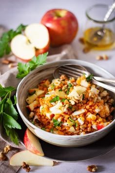 an image of a bowl of food with apples and parsley in the background text reads linsen - apeel - salat