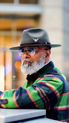 Southern Gents | Vintage Style with a Modern Twist Clothes For Men Over 50, Grandpa Fashion, Mens Dress Hats, Dapper Gentleman Style, Black Men Fashion Swag, Beard Look, Gents Fashion, Black Men Hairstyles