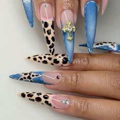 Cheetah Nails Stiletto, Denim Nails Ideas, Pretty Stiletto Nails, Blue Cheetah Nails, Nails Design Stiletto, New Jeans Nails, Cheetah Acrylic Nails, Denim Nails, Xl Nails