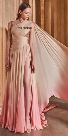 Tony Ward 2022, Greek Dress Goddesses, Studio Outfits, Roman Dress, Tony Ward Couture, Greek Dress, Greek Goddess Dress, Drape Gowns, Tony Ward