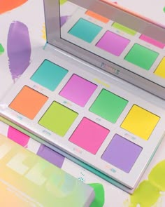 Pastel Makeup Palette, Beauty Bay Palette, Pastel Eyeshadow Palette, Pastel Eyeshadow, Pastel Makeup, Makeup Pallets, Glitter Eyeshadow Palette, Makeup Eyeshadow Palette, Makeup Package