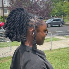 Shoulder Locs Styles, Locs With Knots, Barbie Ponytail Locs, Ponytail Faux Locs, Barbie Pony, Hairstyles For Locs, Dreadlock Ponytail, Barbie Ponytail, Beautiful Dreadlocks