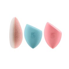 +up your makeup with the Pro-Poreless Perfection Kit. The Pro-Poreless Perfection Kit covers all your needs for a look that lasts! Turn these 3 sponges into your easy, everyday skincare + makeup routine and you will stay shine free all day. The Miracle Cleanse Sponge is infused with probiotics to help calm and balance the skin while providing hydration. Miracle Cleanse Sponge pairs with a facial cleanser to remove impurities and polish pores resulting in soft, smooth skin for an even makeup appl Real Techniques Sponge, Powder Sponge, Makeup App, Full Coverage Makeup, Everyday Skincare, Facial Sponges, Makeup Blender, Facial Cleansers, Real Techniques