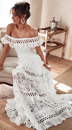 French Lace Wedding Dress, Wedding Gown Lace, Chic Wedding Dresses, Wedding Dresses Corset, Grace Loves Lace, Luxury Wedding Dress, Beauty Dress, Wedding Gowns Lace, Bridal Beauty