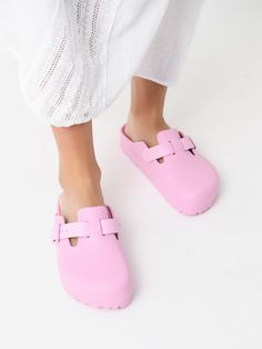 DESCRIPTION:Birkenstock's classic slip-on clog is now made in a waterproof and highly flexible EVA material.FEATURES:Round ToeAdjustable BuckleAnatomically Shaped FootbedLightweight & WaterproofEVA MaterialNarrow Fit Birkenstock Women, Saint Bernard, Birkenstock, Clogs, Boston, Slip On, Pink