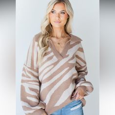 Brand New Vici Sweater Never Worn Perfect Conditions Zebra Print Sweater, Collared Sweater, Cute Sweater, Go Wild, Long Balloons, Print Sweater, Boutique Tops, Tiger Stripes, Collar Sweater