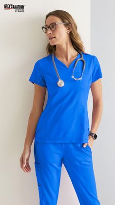 Nursing Scrubs Pattern, Scrubs Pattern, Healthcare Uniforms, Nursing Scrubs, Hospitality Uniform, Lab Coats, Scrubs Nursing, Scrub Sets