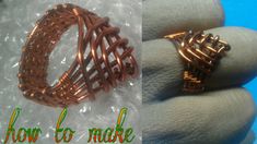 an image of a ring made out of copper wire and the words how to make it