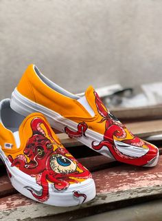 Shoe Art Ideas, Customized Vans, Canvas Shoes Diy, Vans Custom, Custom Vans Shoes, Painting Shoes, Painted Shoes Diy, Custom Sneakers Diy, Custom Painted Shoes