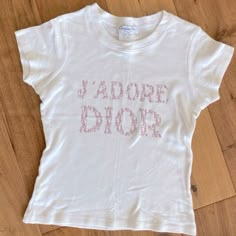 Dior Tshirt, Dior Clothes, J Adore Dior, Dior T Shirt, Dior Aesthetic, Girly Fits, Causual Outfits, Baddie Outfits Casual