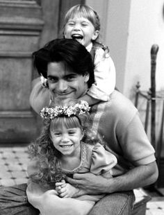 full house Miss Fisher, Michelle Tanner, Uncle Jesse, Paddy Kelly, John Stamos, Fuller House, Mary Kate Ashley, Olsen Twins, Mary Kate Olsen