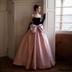 Olivia Mark - Elegant Princess Gown in Black Gaun Koktail, Princess Evening Dress, Evening Dress Black, Pink Gloves, Strapless Party Dress, Pink Prom Dress, Pink Prom, Black Evening Dresses, Birthday Party Dress