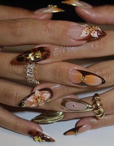 #3dflowernails#fallnails#flowernails#ombrenails #halloweennails #ccurvenails#nailsofinstagram#naildaily#nailart#chromenails#cutenails#sunsetnails#brownnails#gelxnails#2000nails#apresgelxextentions#apresgelx#bloominggelnailart#y2knailart#auranails#orchidnails#3dnails Nails With Leopard Print, Almond Acrylic Nails Designs, Color For Nails, Edge Nails, Leopard Print Nails, Nail Art For Beginners, Colored Acrylic Nails, Studded Nails