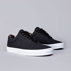 Snicker Shoes, Mens Vans Shoes, Tenis Vans, Shoes Sneakers Jordans, Fresh Shoes, Vans Sneakers, Best Sneakers, Sneakers Men Fashion, Trendy Shoes