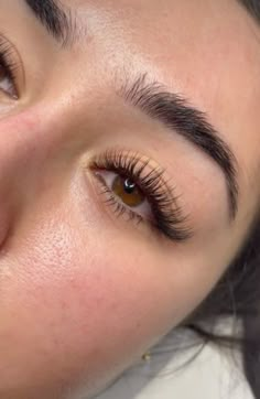 Short Classic Wispy Lash Extensions, Lash Extensions Long And Full, Really Natural Lash Extensions, Natural Eyelash Extensions Round Eyes, Natural Eyelash Extensions Doll Eye, Hybrid Lash Extensions Downturned Eyes, Lashes For Small Almond Eyes, Best Lashes For Small Eyes, Short Cat Eye Lash Extensions Volume