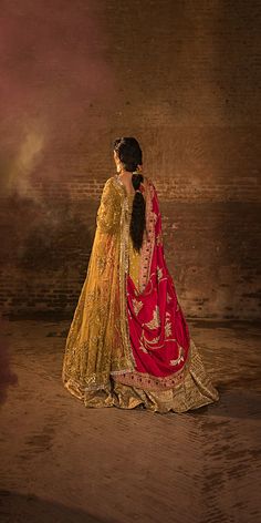 Pakistani Wedding Dress in Raw Silk Lehenga Choli Style has an alluring mustard yellow color. This Bridal Lehenga Choli is perfectly stitched and is adorned with lavish embroidery work, making it an epitome of beauty and your foremost priority to wear on the big day. Choli Style, Elegant Lehenga, Pakistani Lehenga, Tissue Fabric, Dupatta Border, Wedding Dresses Pakistani, Korean Fabric, Silk Lehenga Choli, Raw Silk Lehenga