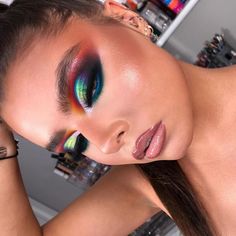 Makeup Collage, Bright Eye Makeup, Glam Life, Eye Makeup Styles, Wedding Eyeshadow, Beautiful Eye Makeup, Colorful Eye Makeup, Makeup Eye Looks, Creative Eye Makeup