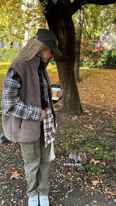 Granola Outfits, Outfit Ideas Fall, Casual Fall Outfit, Look Adidas, Estilo Indie, Skandinavian Fashion, Sweater Outfit, Fall Outfit Ideas, Cute Fall Outfits