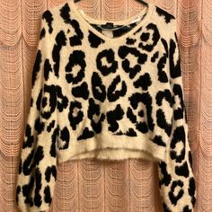 Adorable Oversized Large Chieetah Print In Cream And Black. Very Soft And Fluffy. Can Be Worn With Jeans Or Dressed Up Or With Leggings. Great Winter Staple. Like New Condition Never Worn Only Tried On. Print Sweater, Printed Sweater, Rue21, Cheetah Print, Black Cream, Colorful Sweaters, Scoop Neck, Sweaters For Women, Dress Up