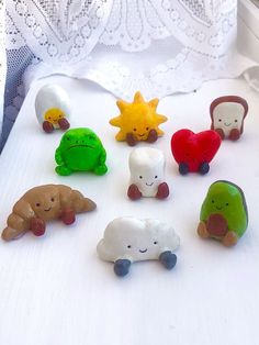 Easy Clay Sculptures, Clay Magnets, Diy Air Dry Clay, Air Dry Clay Projects, Clay Diy Projects, Clay Crafts Air Dry, Mystery Bag, Cute Polymer Clay, Diy Pottery