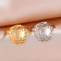 Girlfriend Ring, Rings Trendy, Crescent Ring, Sun And Moon Rings, Witch Rings, Sun Ring, Gorgeous Ring, Packing Jewelry, Moon Sun