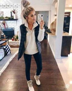 30 Winter Outfits Ideas for Women Casual and Sexy Look#fashionaccessories #fashi... - #Casual #fashi #fashionaccessories #Ideas #Lookfashionaccessories #Outfits #Sexy #Winter #Women Casual Thanksgiving Outfits, Look Grunge, Modest Fits, Legging Outfits, School Looks, Winter Outfits For Work, Thanksgiving Outfit, Casual Winter Outfits