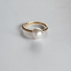 Classic And Elegant Pearl Ring Features A Luminous White South Sea Pearl Crafted In 14kt Solid Gold. Hallmark: 14k Pearl In Pictures Is The Exact One You Will Receive South Sea Pearl Is White With A Subtle Pink Overtone Ring Size : 7 Pearl Size: Approx 8-8.5mm Handcrafted Locally New In Box Pearl Ring Simple, Graduation Ring, Silver Halo Ring, Pearl Rope, Graduation Rings, Dainty Wedding Ring, Criss Cross Ring, Rope Ring, Ring Inspo