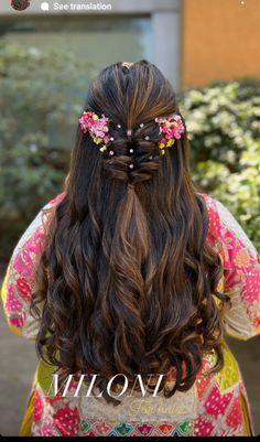 Sangeet Hairstyles For Bride Open Hair, Open Hairstyle, Hair Styles For Kids, Event Hair, Styles For Kids, Fishtail Braid Hairstyles, Traditional Hairstyle, Long Gown Design, Bridal Hair Buns