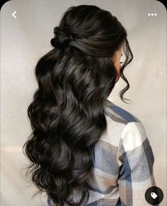 Quince Hairstyles For Long Hair, Elegant Ponytail, Quince Hairstyles With Crown, Simple Prom Hair, Short Homecoming Hair, Bridesmaid Hair Makeup, Homecoming Hairstyles Updos, Quince Hairstyles, Hairstyles Braided