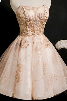 Champagne Beaded Strapless A-Line Short Homecoming Dress Quince Outfits, Quince Court, Rose Gold Quince, Hoco Dress Ideas, Hoco Dress Inspo, Quince Themes, Short Graduation Dresses, Gold Quince, Dark Red Dresses