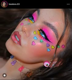 Edc Rave Makeup, Cute Fun Makeup Looks, Easter Make Up Look, Cute Easter Makeup, Candy Heart Makeup, V Day Makeup, Candyland Makeup Ideas, Valentines Day Makeup Looks Creative, Valentines Makeup Ideas Creative