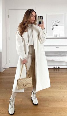 Chique Outfits, Beige Outfit, Traje Casual, Cooler Look, Classy Casual Outfits