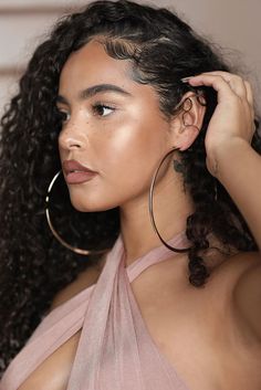 Malaika Terry, Κούρεμα Bob, Oversized Hoop Earrings, Hair Care Brands, Fishtail Braid, Baddie Hairstyles, Earrings In Gold, Large Hoop Earrings, Purple Fashion