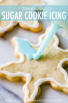 How to make cut-out holiday sugar cookies with hassle-free icing! Easy cookie recipe on sallysbakingaddiction.com Easy Royal Icing Recipe, Holiday Sugar Cookies, Sugar Cookie Icing, Torte Cupcake, Royal Icing Recipe, Easy Sugar Cookies, Cutout Sugar Cookies, Christmas Sugar Cookies