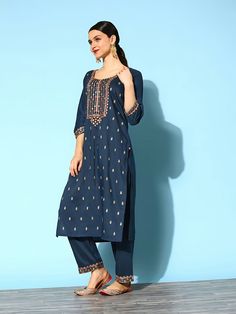 Elevate your ethnic wardrobe with our exquisite collection of Pakistani straight kurtis paired stylish pants. Perfect for any occasion, these outfits seamlessly blend traditional designs contemporary elegance. Made from high-quality fabrics, feature intricate embroidery, elegant prints, and a flattering cut that exudes sophistication. Baby Pink Aidah Modal Chikankari Straight Kurti TheChikanLabel designer studio presents Kurti. Floral motifs embroidery delicately placed on handmade chikankari kurti. This perky hand embroidered Lucknowi kurti is reminiscent blooming springs the serenity surrounds it. Your skin will surely fall in love soft fabric. keep you comfortable all day long make yourself happier. ▪ Hand-Made, Not Machi HAND CRAFTED KURTA DESCRIPTION Yoke Embroidery, Fabric Silk, Kurta Set, Polka Dot Print