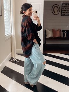 Aerie Anytime Fave Flannel Shirt curated on LTK Oversized Flannel Shirt Outfit, Fall Button Down Shirt Outfit, Ways To Wear A Flannel Shirt, Flannel Outfits For Women, How To Style Flannel, Flannel Outfit Ideas, Ways To Wear A Flannel, Casual Flannel Outfits, Oversized Flannel Outfits