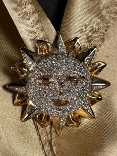 Gorgeous Celestial Sun Broach 14k Plated Simulated Diamond  Great condition  See photos for size/details Celestial Sun, Flower Frog, Hallmark Keepsake Ornaments, Wedding Time, Keepsake Ornaments, Pottery Art, Brooch Pin, Brooches, Selling On Etsy