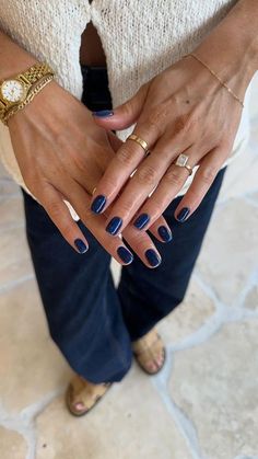 Nail Inspo Almond Fall, Navy Chrome Nails, Navy Blue Chrome Nails, Dark Blue Chrome Nails, Blue Nails Chrome, Nails Fall Almond, Dark Blue French Tip Nails, Nails Navy, Classy Almond Nails