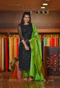 Pattu Kurti Designs Latest, Chudidhar Designs, Kerala Saree Blouse Designs, Design Kurta, Salwar Neck Designs, Churidar Designs