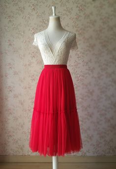 Midi Tulle Skirt Outfit, Plus Size Tulle Skirt Outfit, Plus Size Tulle Skirt, Tiered Skirt Outfit, Tulle Skirt Plus Size, Midi Tulle Skirt, Red Tutu Skirt, Tulle Skirt Outfit, Midi Skirt Plus Size