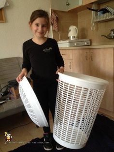 What a Cool DIY Popcorn Costume AND Ceiling Lampshade! Box Costumes