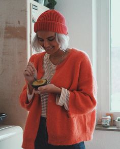 Orange Cardigan Outfit, Rad Clothes, Plus Size Fall Outfit, Orange Cardigan, Cardigan Outfit, Winter Mode, Casual Fall Outfits, Mode Inspiration