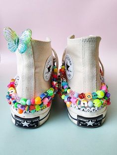 This Charm Necklaces item by MadebyStarlightshine has 3105 favorites from Etsy shoppers. Ships from Brazil. Listed on Apr 24, 2024 Trendy White Shoe Charms For Streetwear, Beaded Shoe Charm, Shoe Chain, Beaded Shoes, Y2k Jewelry, Rainbow Beads, Charm Necklaces, Pony Beads, Shoe Charms