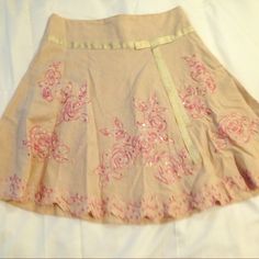 Absolutely Adorable A-Line Linen Skirt Features Embroidered Roses Embellished With Sequins, A Grosgrain Ribbon Detail At The Waist, And An Embroidered, Scalloped Hem. Side Zip. Measures 21". Never Worn; In Excellent Condition. Embroidered Roses, Closet Ideas, Linen Skirt, Really Cute Outfits, Scalloped Hem, Lookbook Outfits, Grosgrain Ribbon, Christmas List