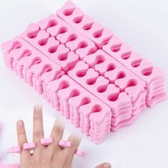 50pcs Soft Foam Sponge Toe Separators Finger Dividers Nail Art Manicure Pedicure Pedicure Rosa, Sponge Nail Art, Pedicure Gel, Sponge Nails, Toe Separator, Nail Art Salon, Pink Nail Art, Rose Bonbon, Pedicure Nail Art