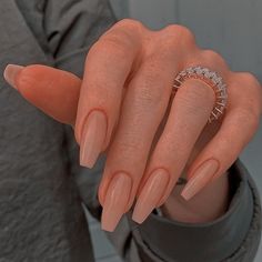 Beige Coffin Nails, Ongles Beiges, Casual Nails, Classy Acrylic Nails, Soft Nails, Nature Tattoos, Classy Nails